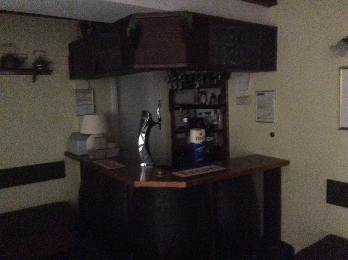 Coombe Court Hotel Torquay Bagian luar foto